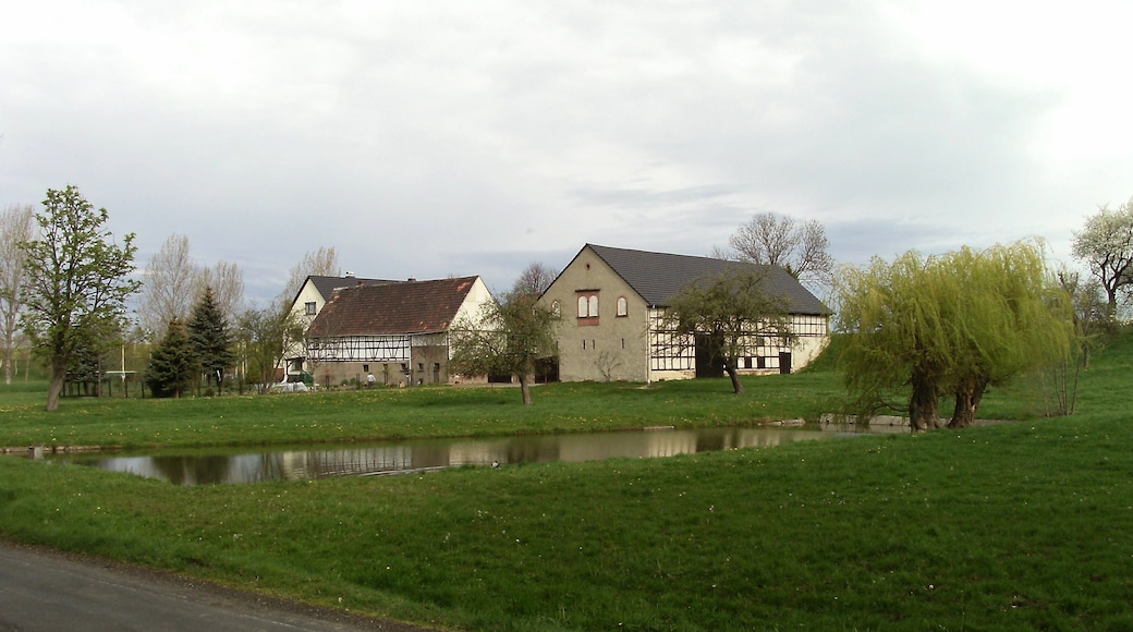 Photo "Narsdorf" by Jwaller (CC BY-SA) / Cropped from original