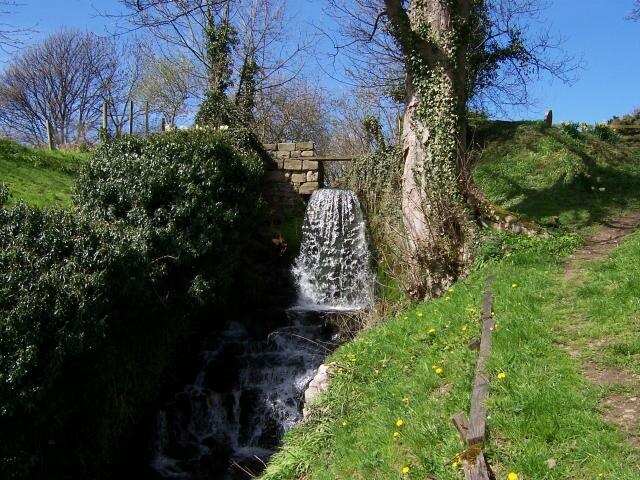 "Coverham med Agglethorpe"-foto av Joe Regan (CC BY-SA) / Urklipp från original