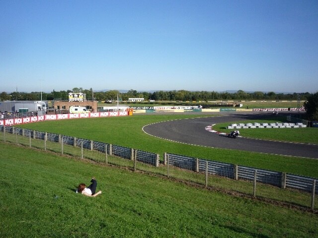 Foto “Dalton-on-Tees” tomada por DS Pugh (CC BY-SA); recorte de la original