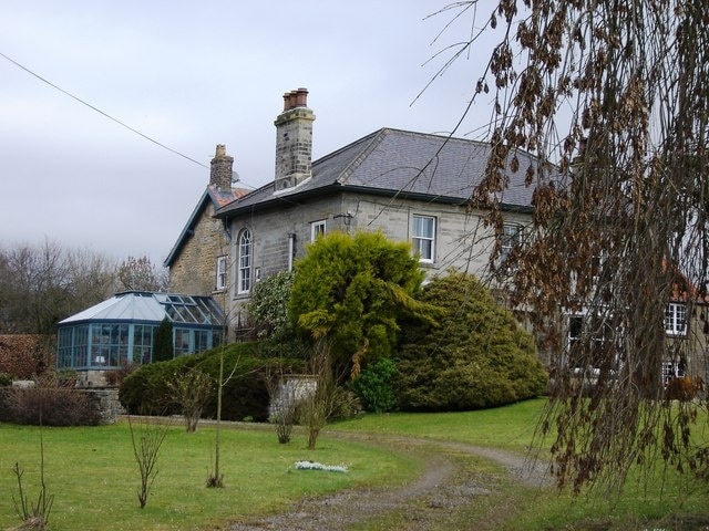 Photo "Wombleton" by martin dawes (CC BY-SA) / Cropped from original