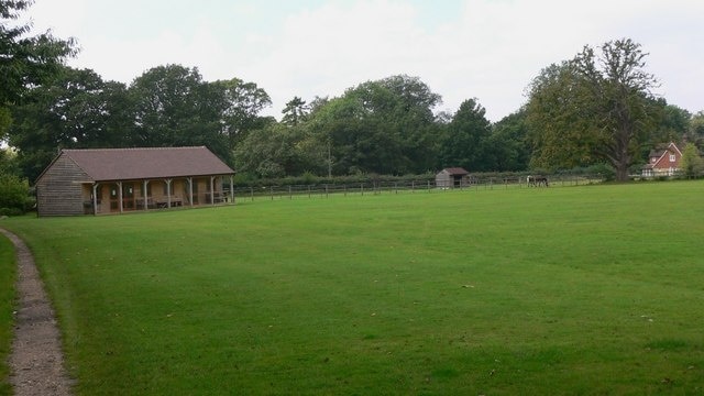 Photo "Linchmere" by Shazz (CC BY-SA) / Cropped from original