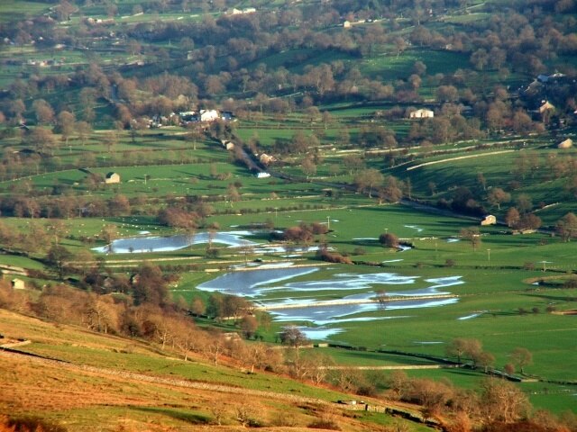 Ảnh "Bishopdale" của Steve Partridge (CC BY-SA) / Cắt từ ảnh gốc