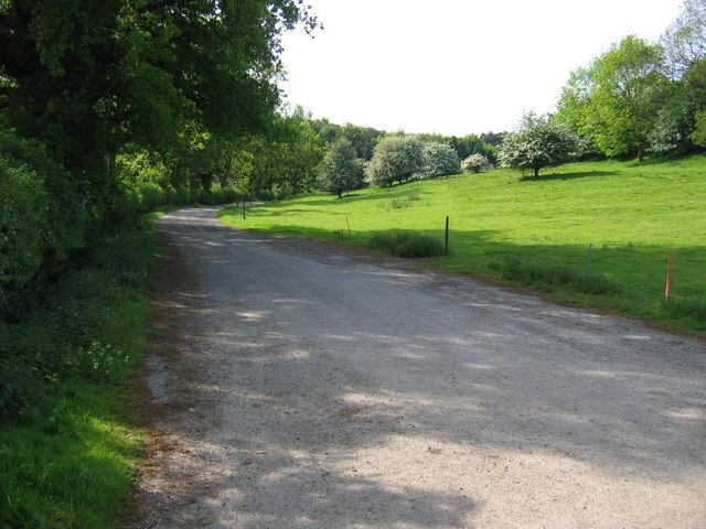 Photo "Huttons Ambo" by Stephen Horncastle (CC BY-SA) / Cropped from original