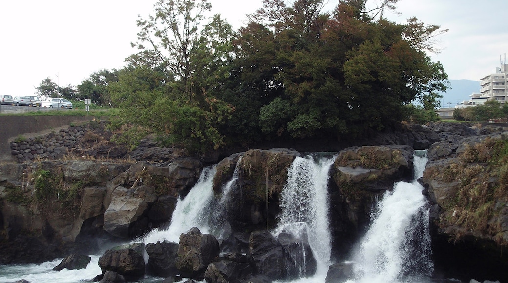 Ayutsubo falls (鮎壺の滝), Nagaizumi town, Shizuoka prefecture, Japan.