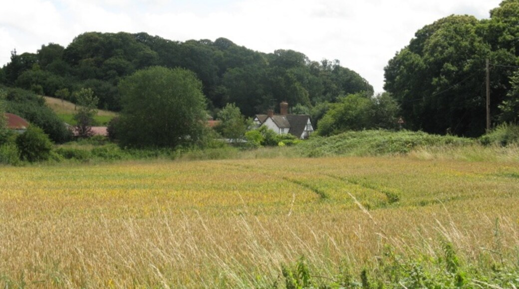 "Astley and Dunley"-foto av Whatlep (CC BY-SA) / Urklipp från original