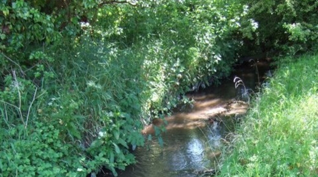 "Great and Little Kimble cum Marsh"-foto av Rob Farrow (CC BY-SA) / Urklipp från original