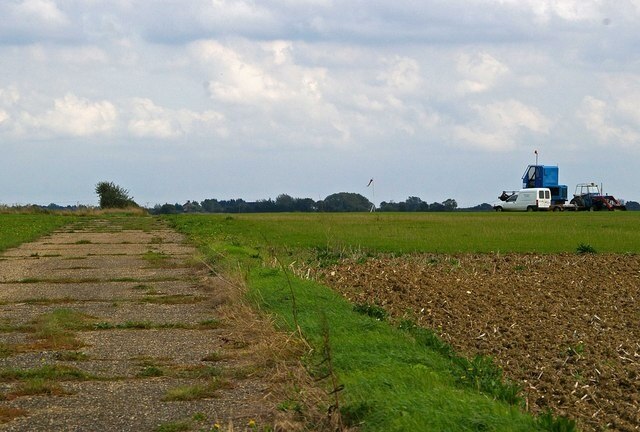 Kuva ”Ashenin kylä” käyttäjältä Glyn Baker (CC BY-SA) / rajattu alkuperäisestä kuvasta