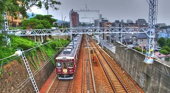Hankyu train：阪急電車