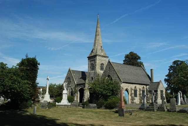 Twin Chapels in Queen's Road Cemetery A late summer view, making the most of the blue sky.