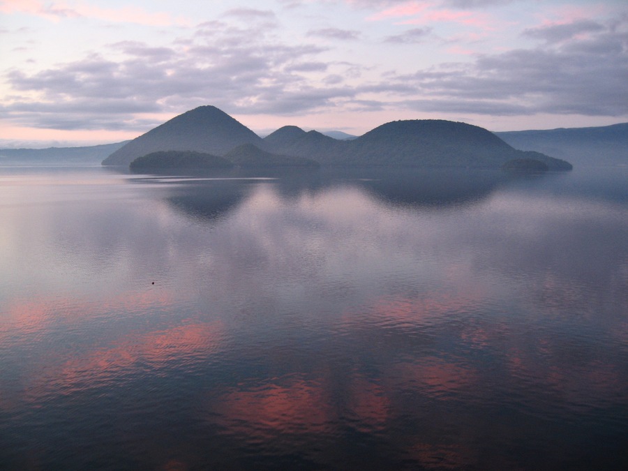 Lac Toya, Hokkaido, Japon