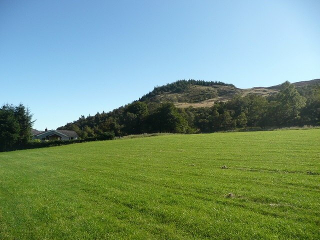 Easter Binzian across good pasture Creag Bhinnein on the skyline.