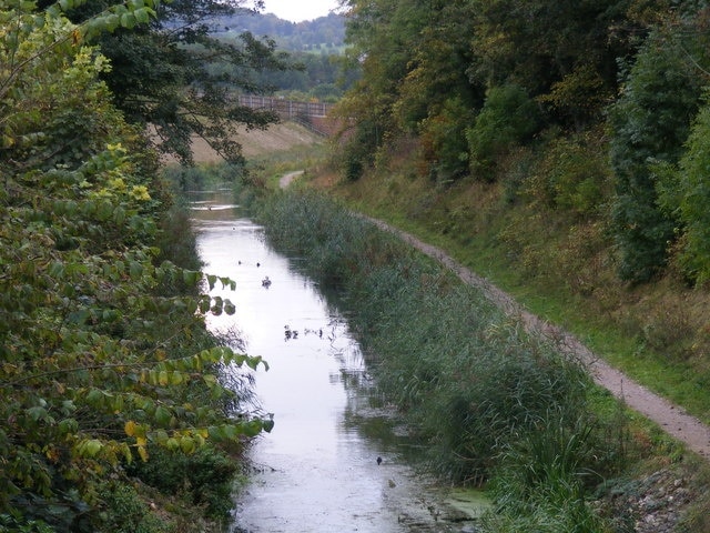 "Drayton Beauchamp"-foto av David Sands (CC BY-SA) / Urklipp från original