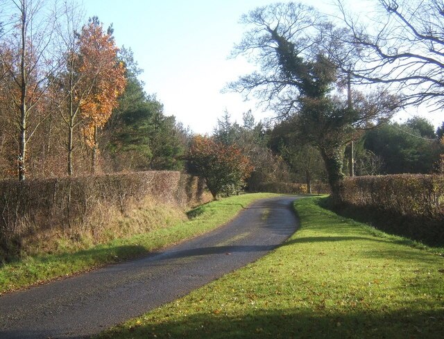 Billede "Aldham" af Andrew Hill (CC BY-SA) / beskåret fra det originale billede