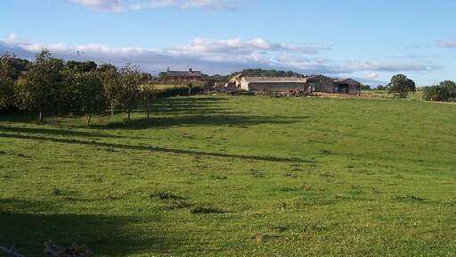 Foto „Doddenham“ von Bob Embleton (CC BY-SA)/zugeschnittenes Original