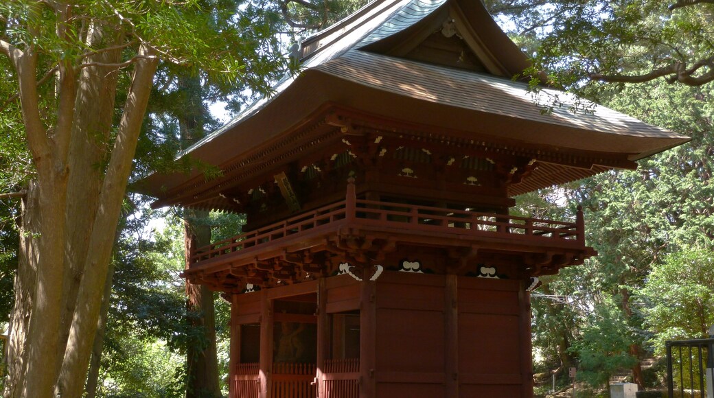 神武寺の楼門（神奈川県逗子市）