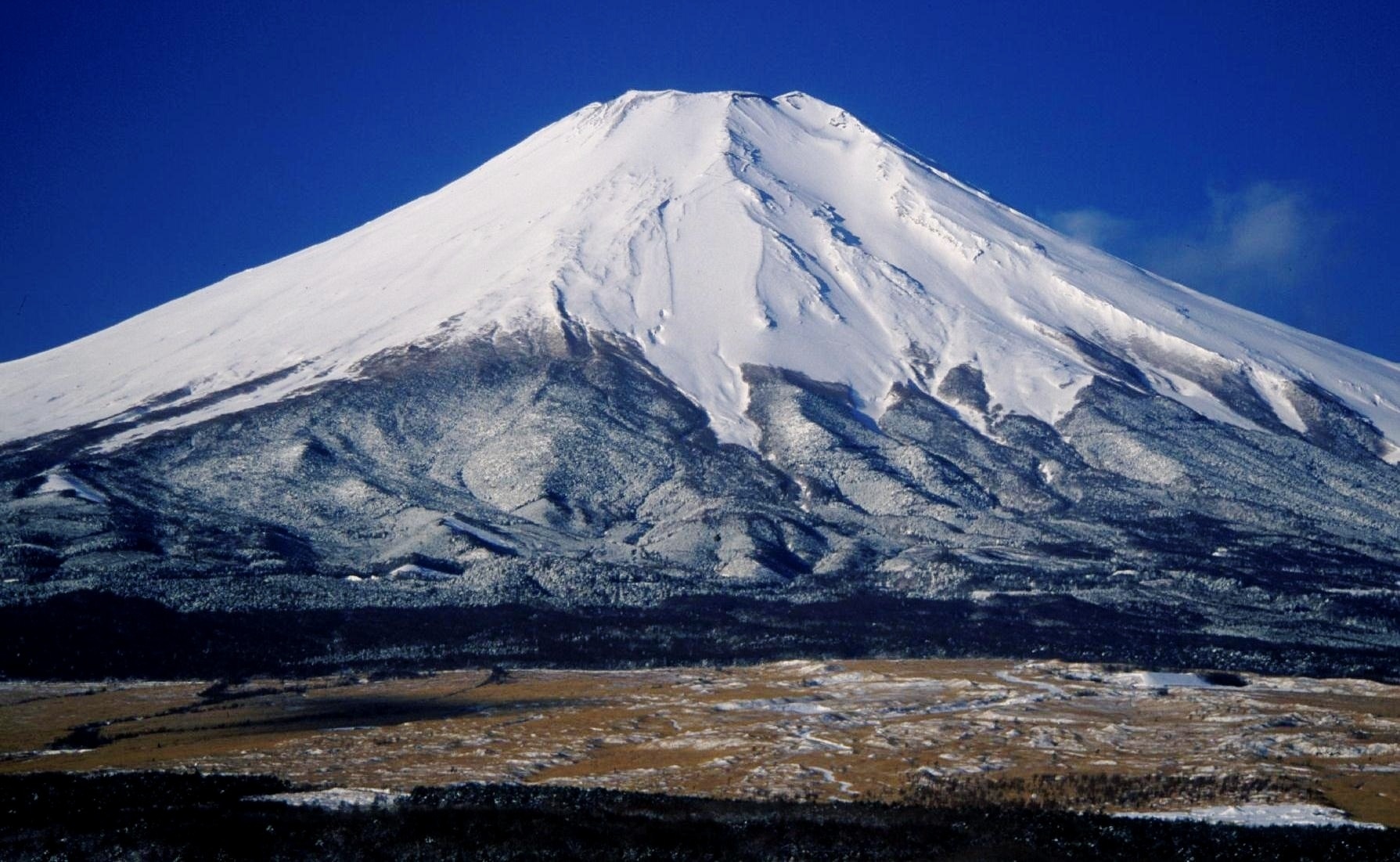 Visit Yamanakako: 2026 Travel Guide for Yamanakako, Yamanashi