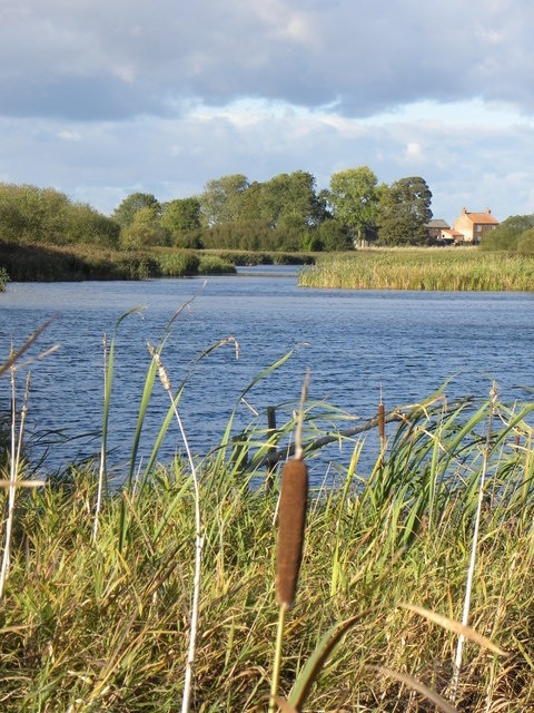 Gordon Hatton (CC BY-SA) 的「斯塔夫利自然保護區」相片 / 裁剪自原有相片