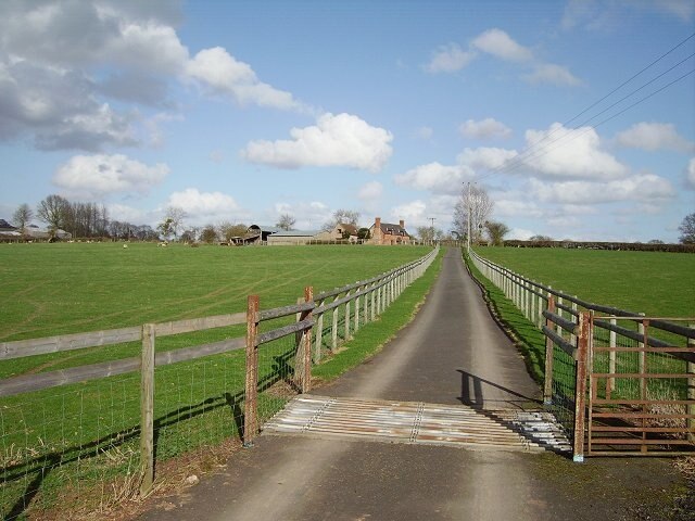 "Ashford Carbonel"-foto av Richard Webb (CC BY-SA) / Urklipp från original