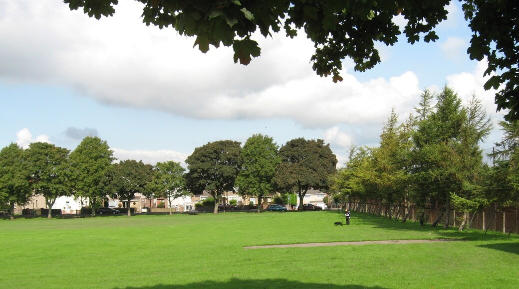 Kuva ”Staple Hill and Mangotsfield” käyttäjältä Bob&Anne Powell (CC BY-SA) / rajattu alkuperäisestä kuvasta