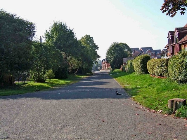 Church Drive looking west Church Drive ends at the traffic lights at the junction with Minster Road.