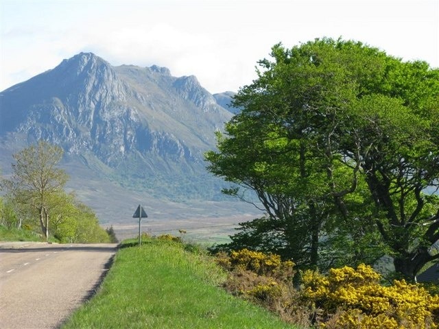 Ben Loyal from the A838 Ben Loyal is a magnificent spectacle, even from the roadside.