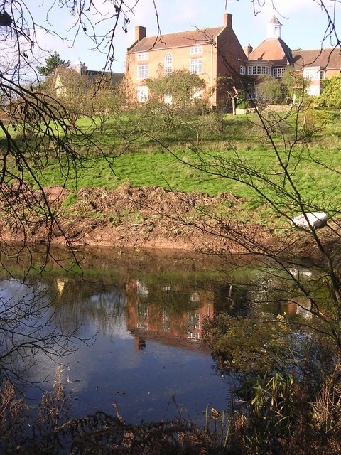 "Lindridge"-foto av Richard Greenwood (CC BY-SA) / Urklipp från original