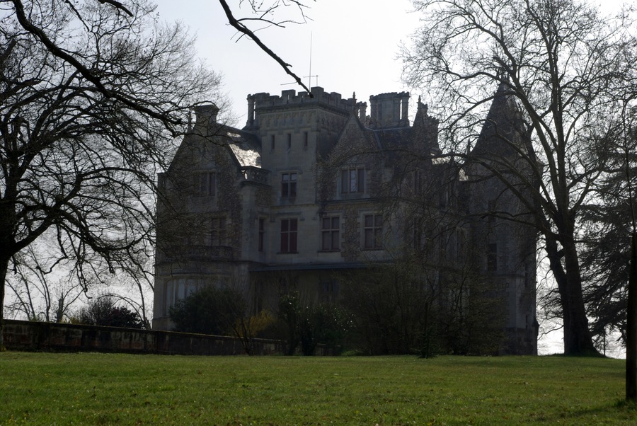 Château La Chesnaye-Sainte-Gemme in Cussac-Fort-Médoc (Gironde, France).