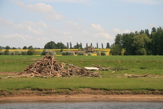 "Givendale"-foto av David Rogers (CC BY-SA) / Urklipp från original