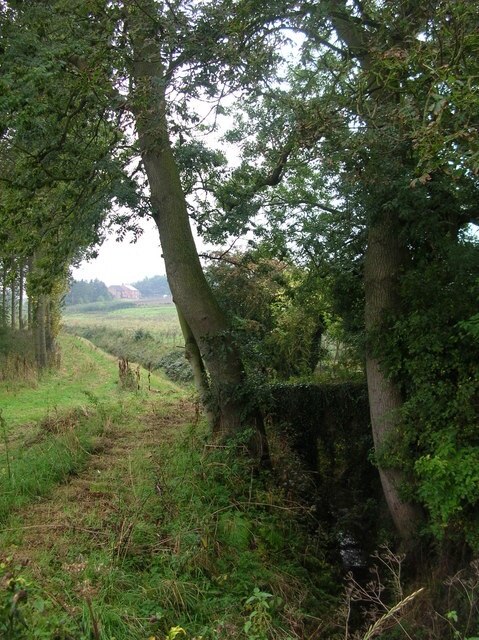 Billede "Long Marston" af DS Pugh (CC BY-SA) / beskåret fra det originale billede