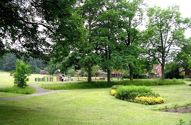 Park - Rodley Town Street