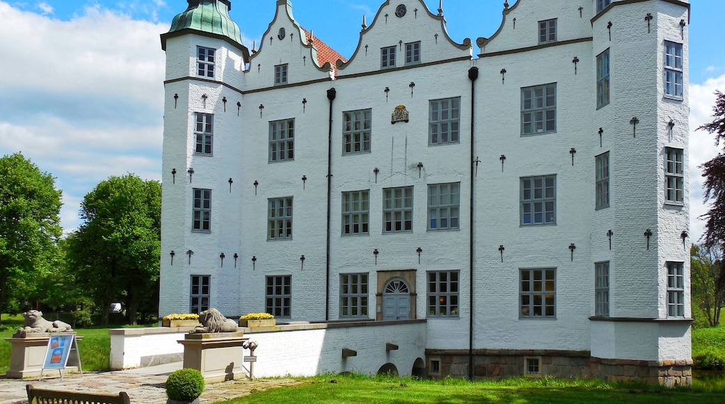 "Schloss Ahrensburg"-foto av hh oldman (CC BY) / Urklipp från original