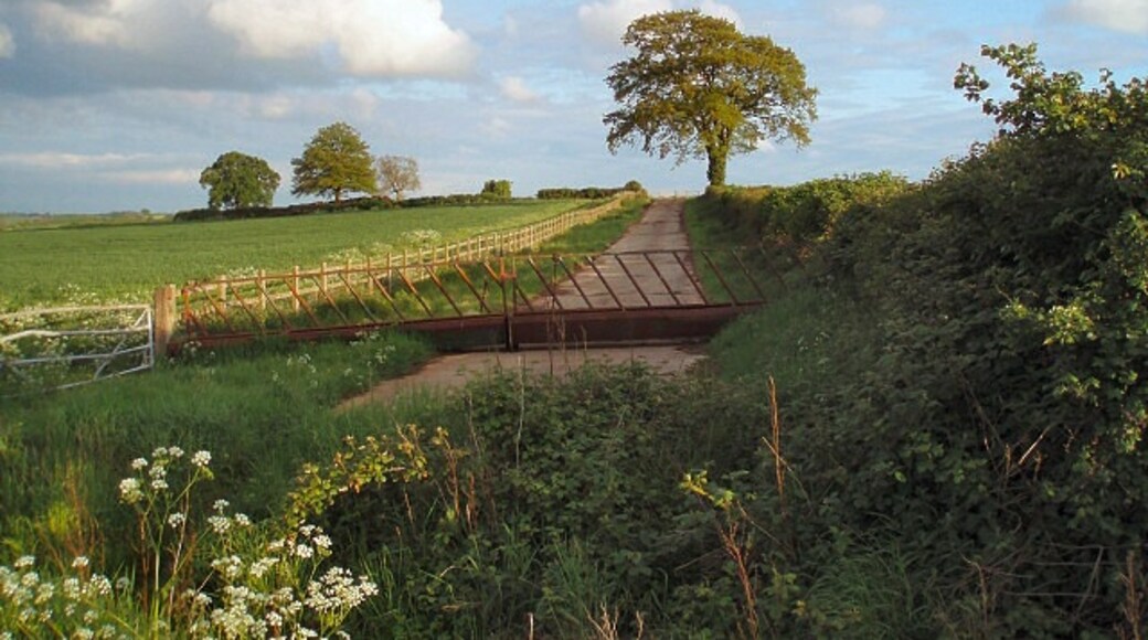 Photo "Middleton Cheney" by Duncan Lilly (CC BY-SA) / Cropped from original