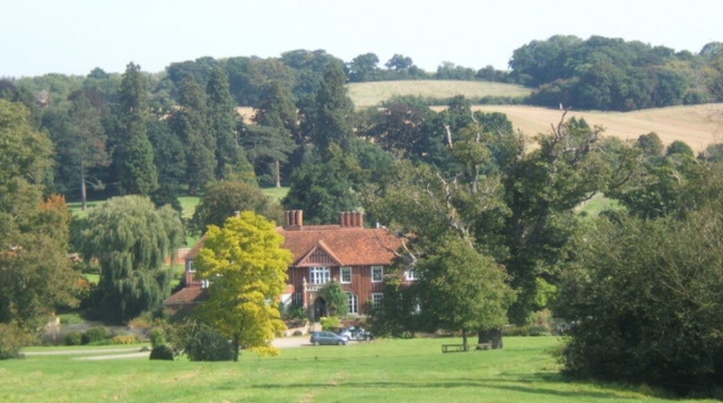 Kuva ”Boxted” käyttäjältä Andrew Hill (CC BY-SA) / rajattu alkuperäisestä kuvasta