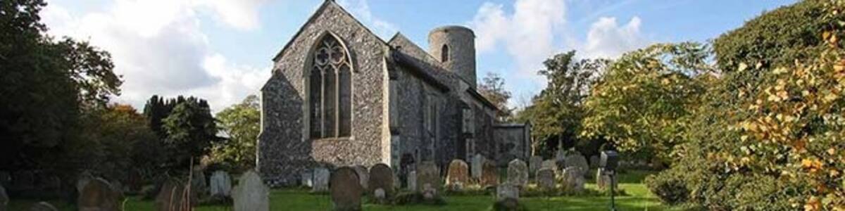 Photo "St Mary's Church, Tasburgh, Norfolk" by John Salmon (Creative Commons Attribution-Share Alike 2.0) / Cropped from original