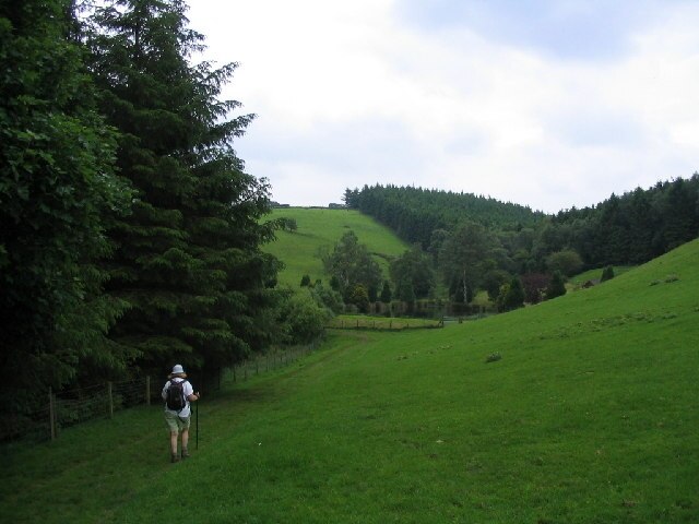 Foto “Eavestone” tomada por Mick Melvin (CC BY-SA); recorte de la original