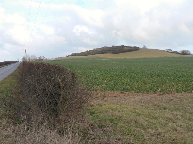 Photo "Cheddington" by Chris Cole (CC BY-SA) / Cropped from original