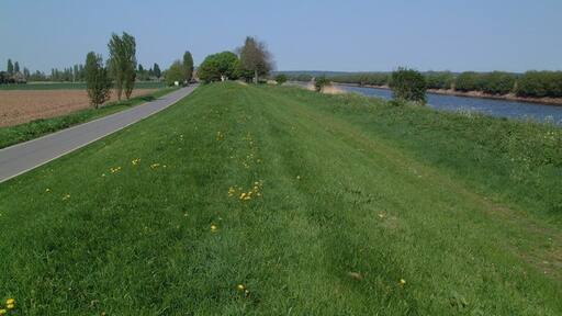 Kuva ”Owston Ferry” käyttäjältä David Squire (CC BY-SA) / rajattu alkuperäisestä kuvasta