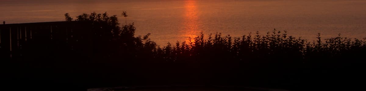 Photo "Rügen" by FOLIEN FISCHER (Creative Commons Attribution 3.0) / Cropped from original