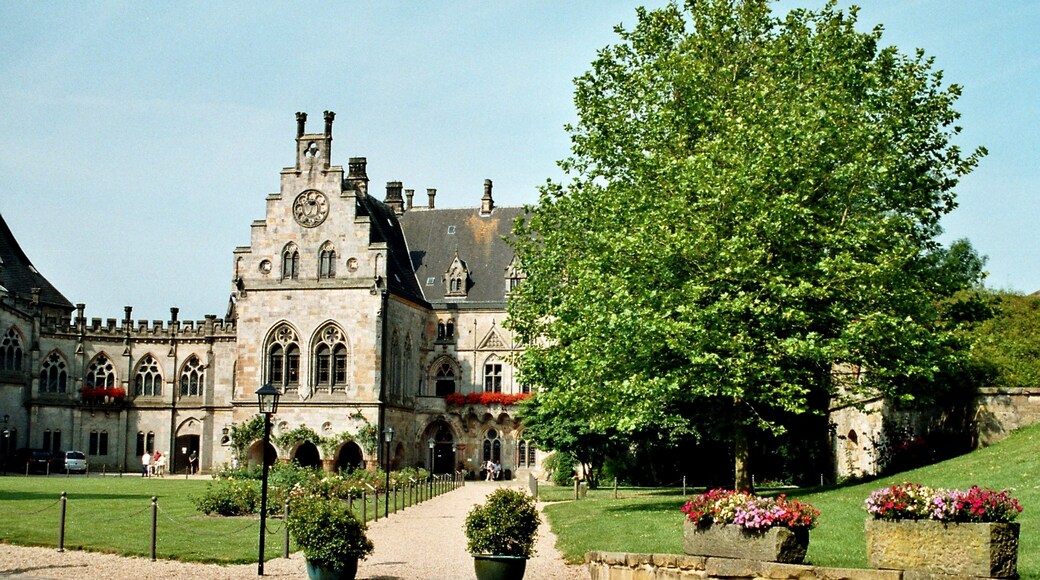 Bildet «Bentheim slott» tatt av Dguendel (page does not exist) (CC BY) / originalbilde beskjært