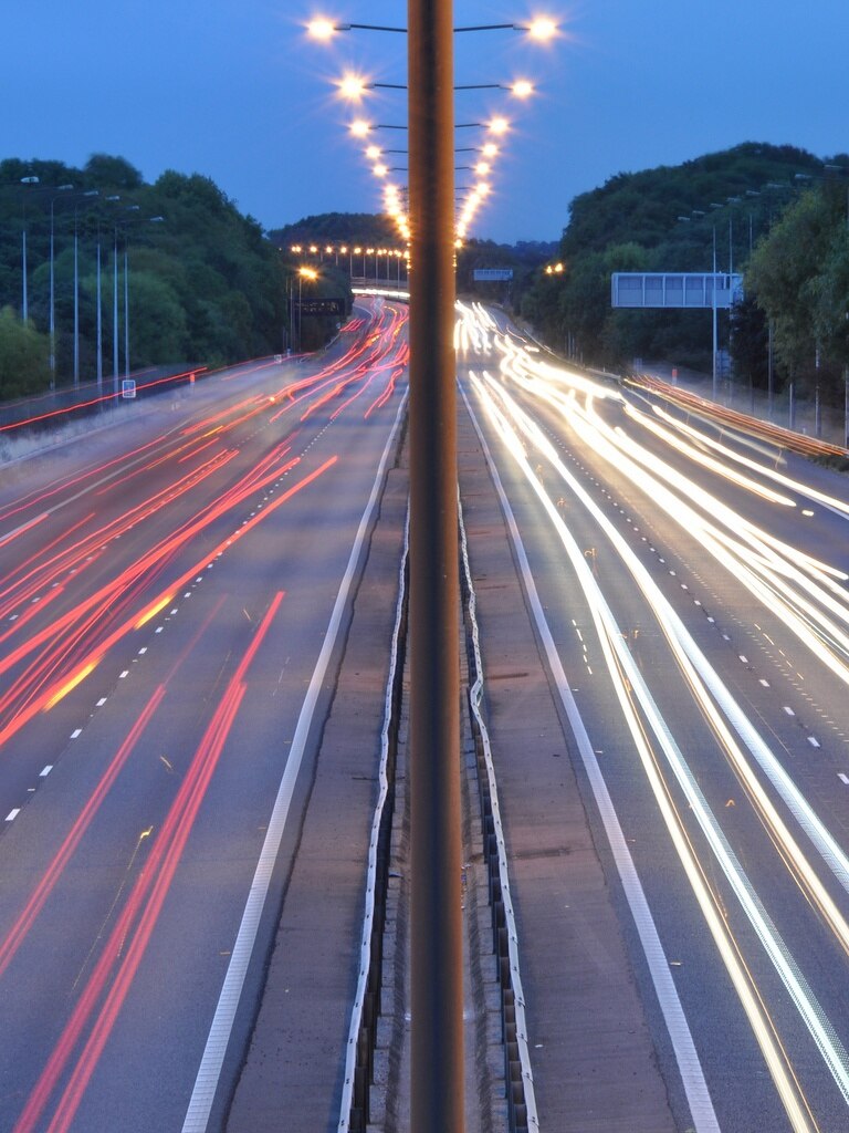 Foto “Ashton” tomada por Simon Costello (CC BY); recorte de la original