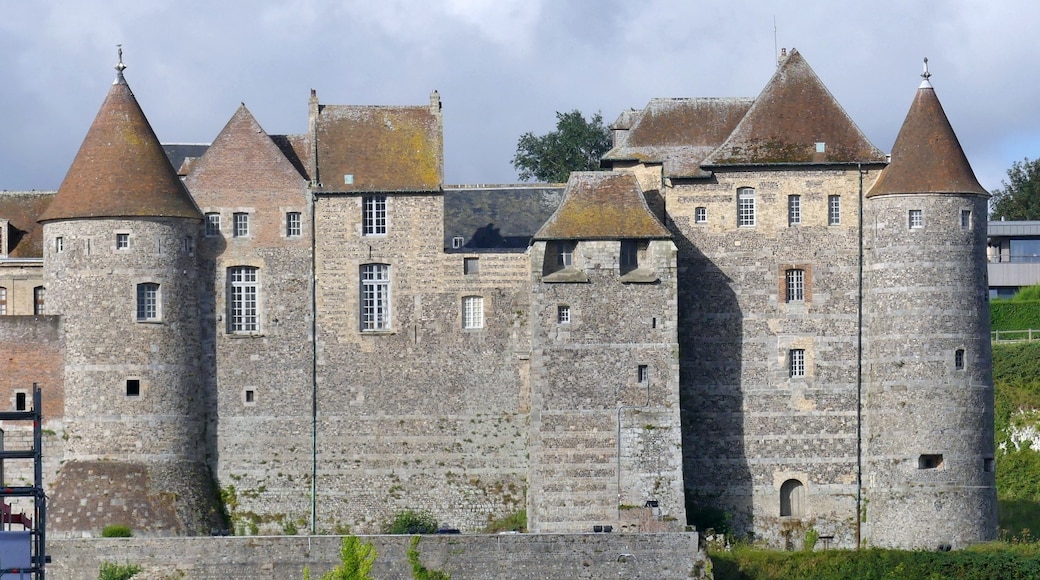 "Château de Dieppe"-foto av Florian Pépellin (CC BY-SA) / Urklipp från original