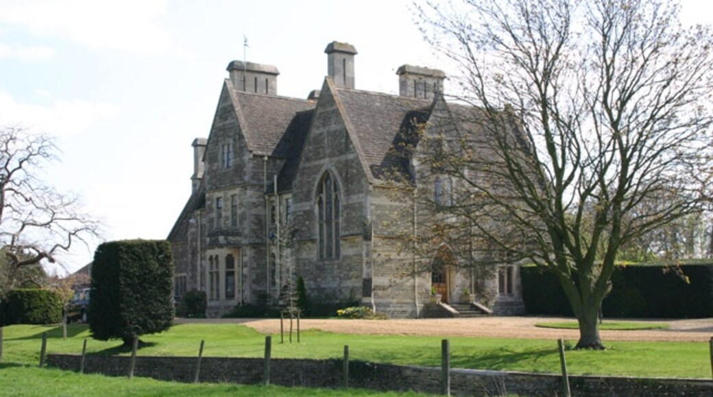 Foto “Titchmarsh” tomada por Richard Dear (CC BY-SA); recorte de la original