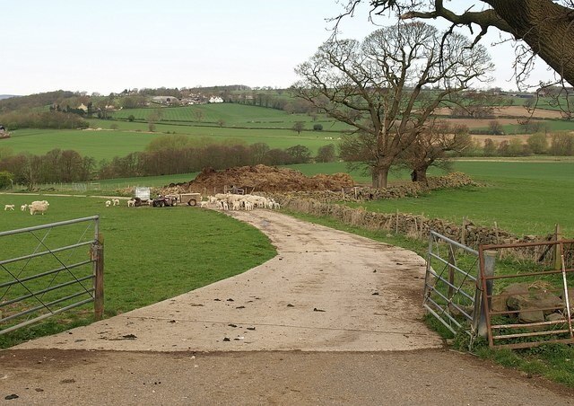 Foto „Killinghall“ von Derek Harper (CC BY-SA)/zugeschnittenes Original