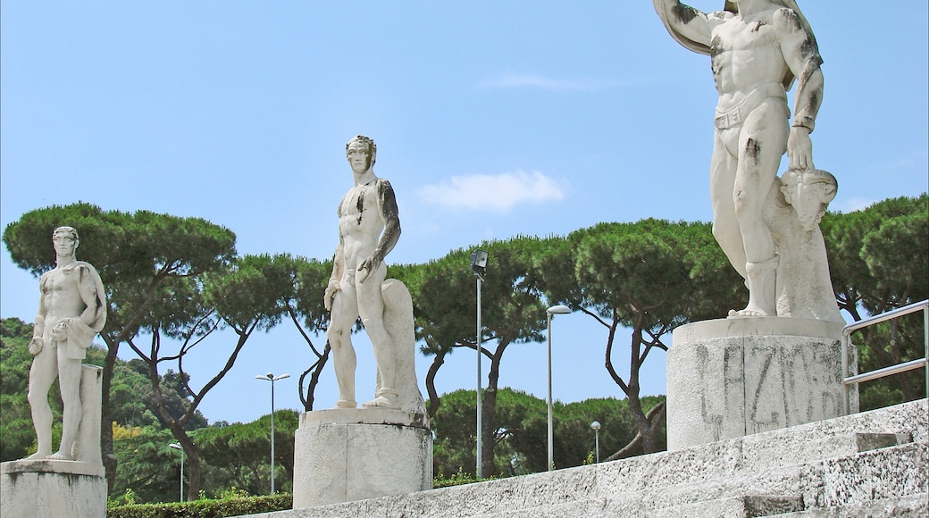 Photo "Foro Italico" by Jean-Pierre Dalbéra (CC BY) / Cropped from original
