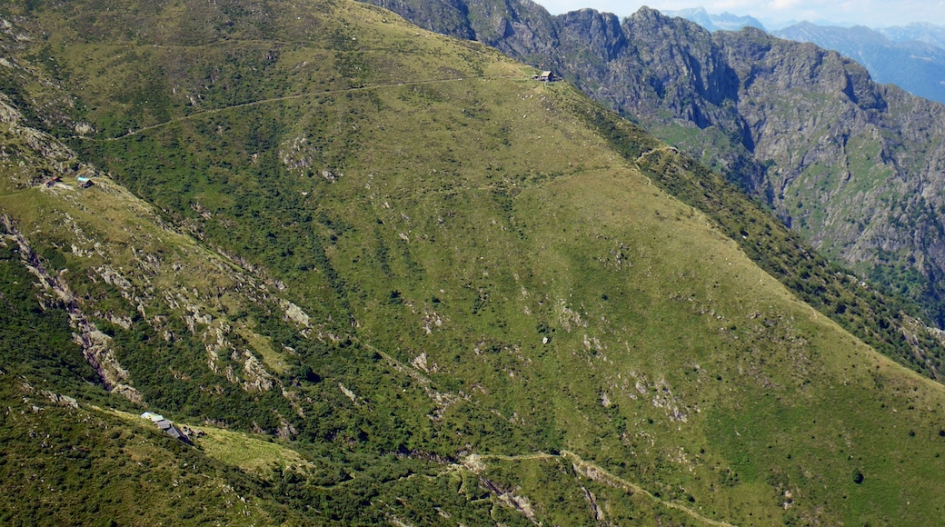 Foto "Brissago" di Ozonski (CC BY) / Ritaglio dell’originale