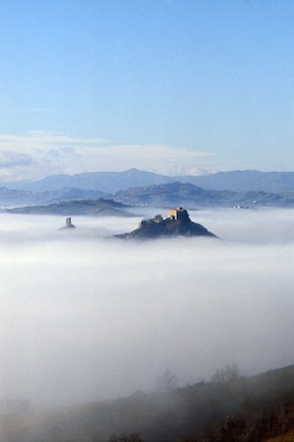 Castello di Rossena - Grassano (RE) Italy - 1991