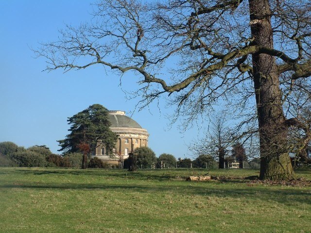 Ảnh "Ickworth" của Bob Jones (CC BY-SA) / Cắt từ ảnh gốc