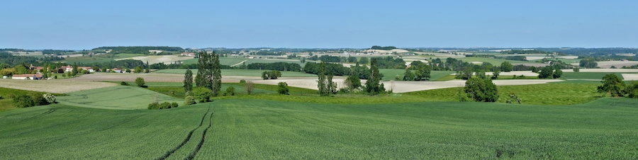 Panoramic view looking E-NE, from Puygironde, on road n° D 140, Nabinaud, Charente, France.