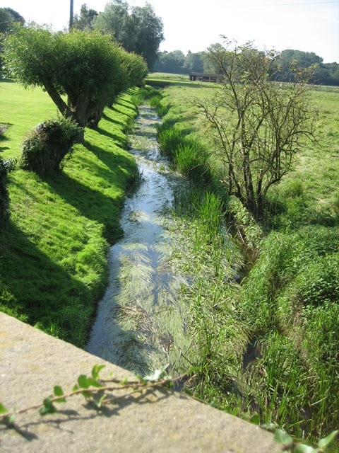 Foto “Gressenhall” tomada por Zorba the Geek (CC BY-SA); recorte de la original