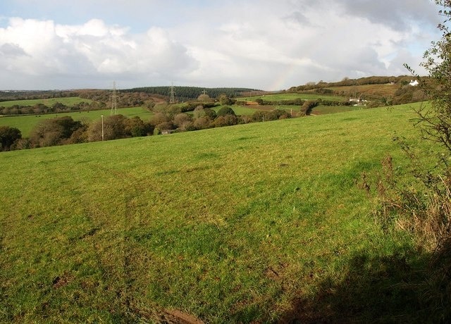 Field above Smallhanger Brook A view from Galva Road, close to the former Hemerdon and Broomage works, looking across the valley of the Smallhanger Brook with Bottle Hill on the right.